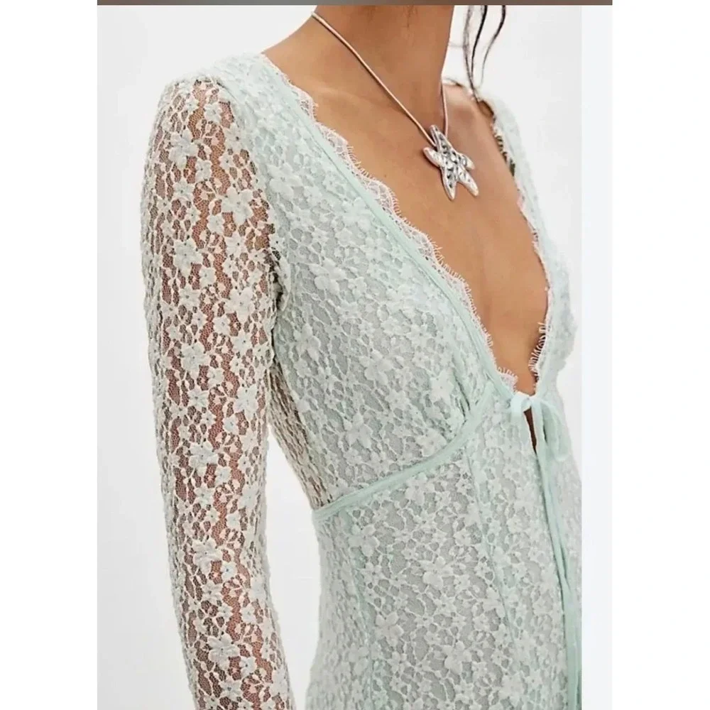 New NWT Free People Petra V Neck Lace Mini Dress size small Mint Green feminine